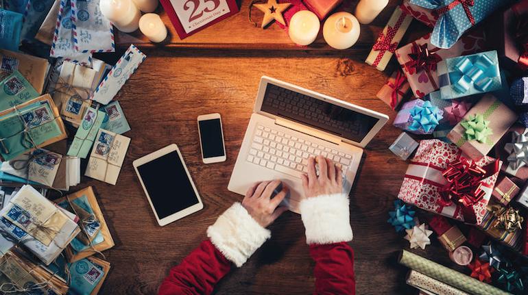 Linfluenza-dei-social-media-sullo-shopping-di-Natale